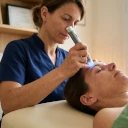 Luxopuncture, stimulation lumineuse en institut